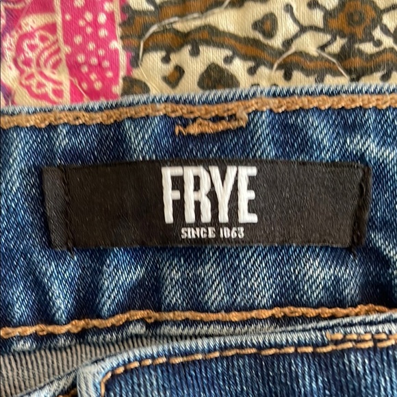 Frye Blue Relaxed Jeans for Effortless Style - Picture 2 of 6